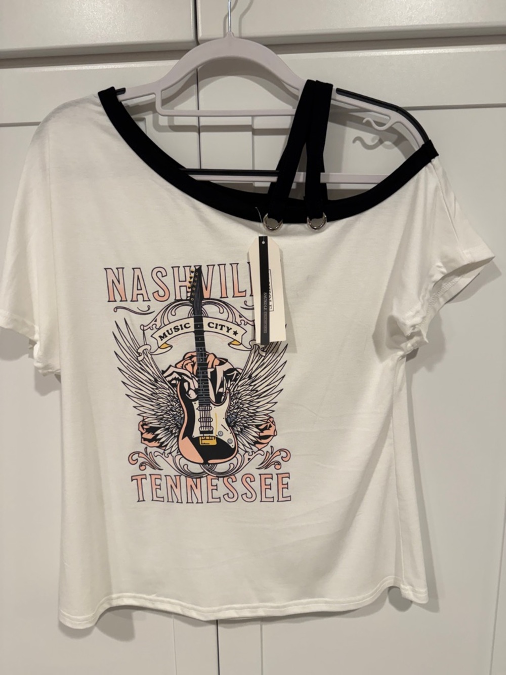 Nashville Tennessee Off-Shoulder Graphic Tee - White with Black Trim